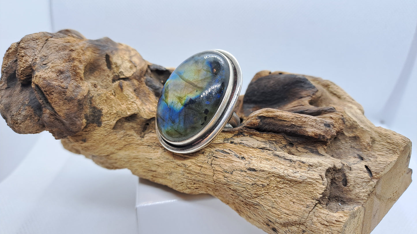 Anello con Labradorite