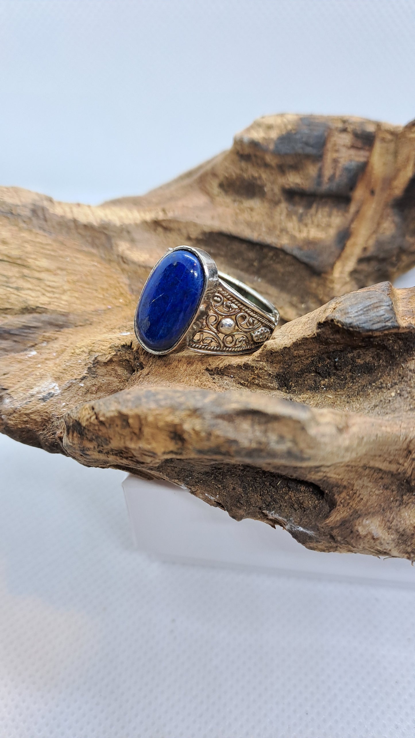 Anello in Filigrana fatto a mano con Lapislazzulo