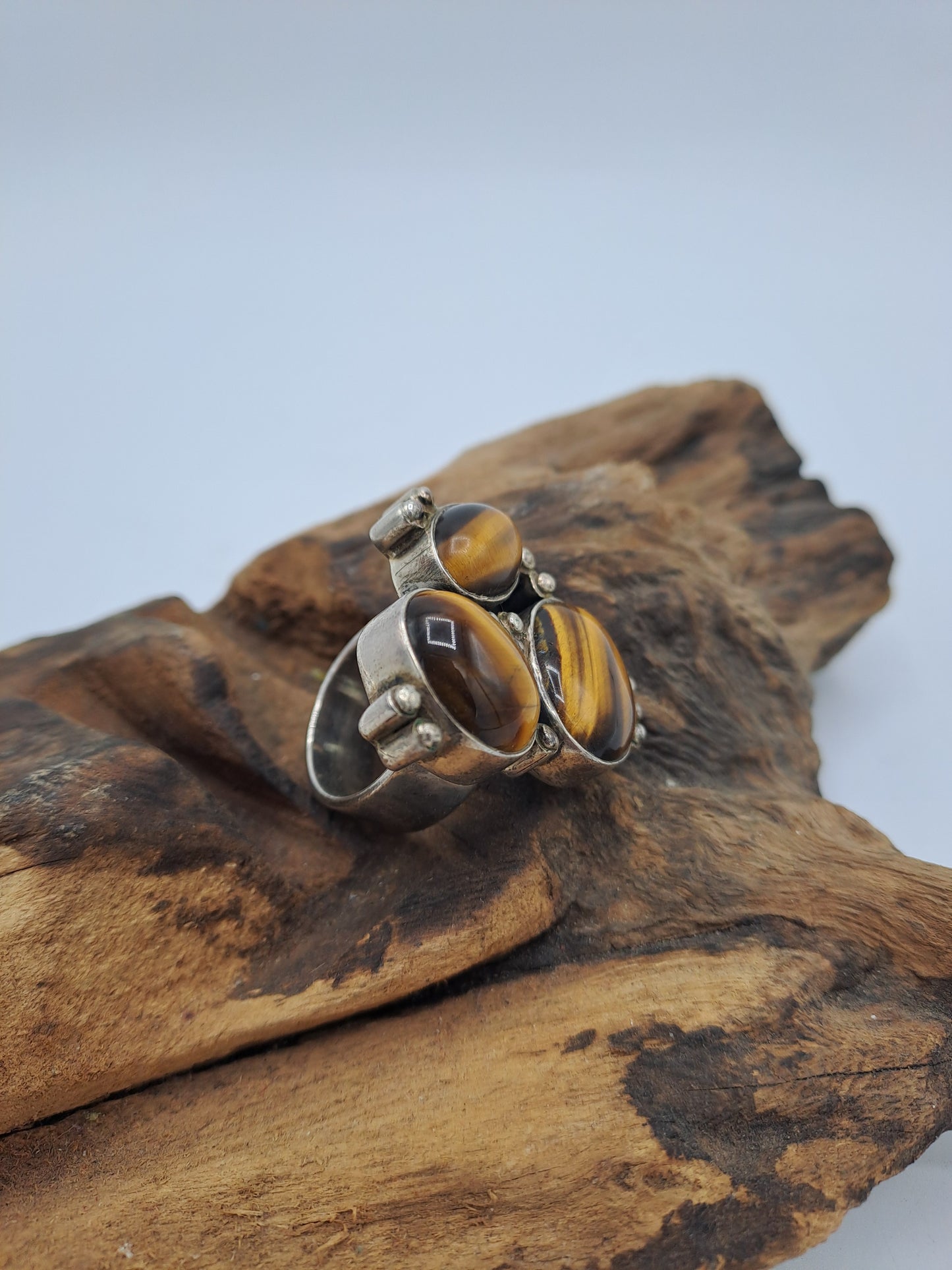 Anello con tre Occhi di Tigre