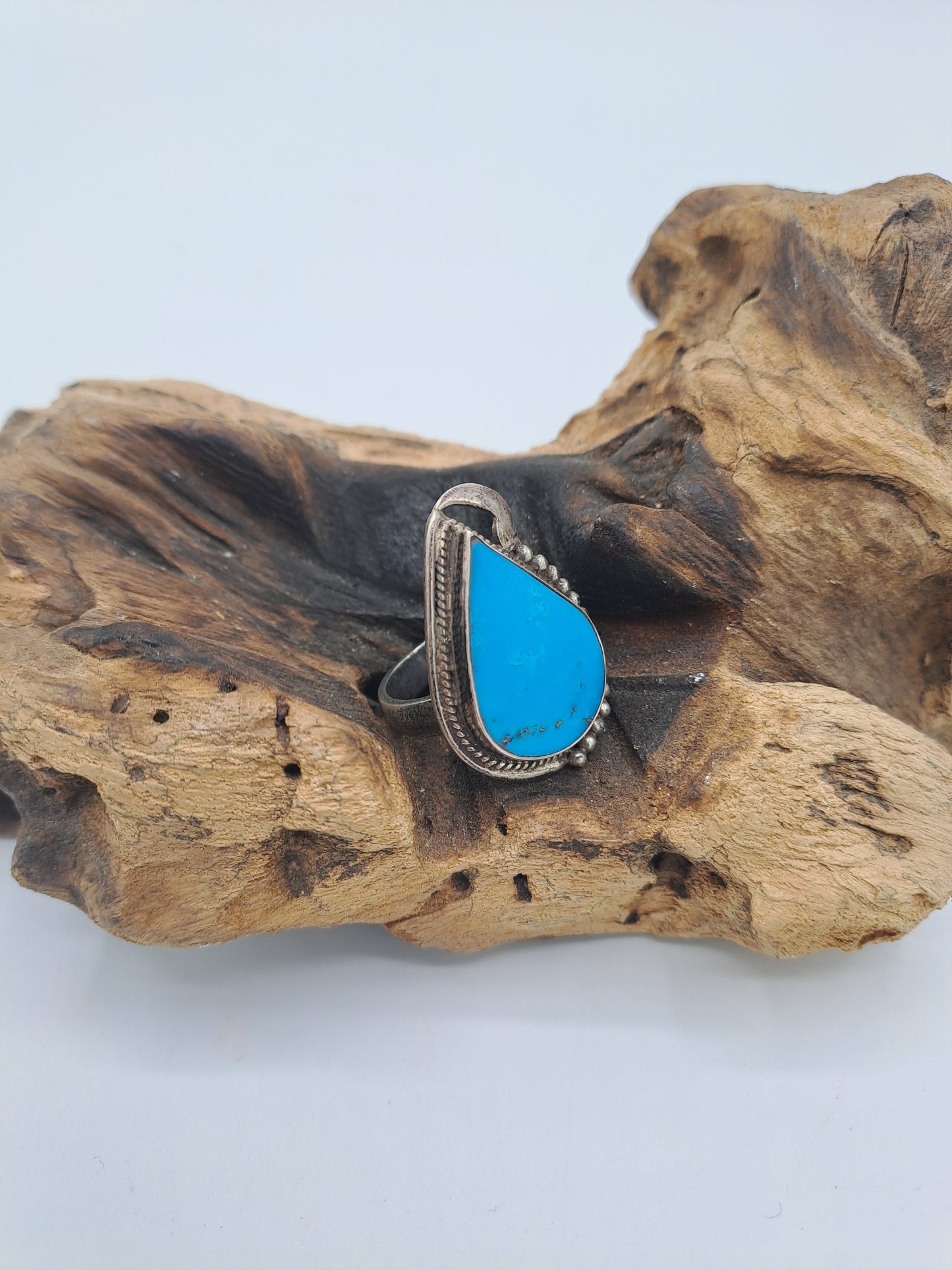 Anello a goccia con Turchese