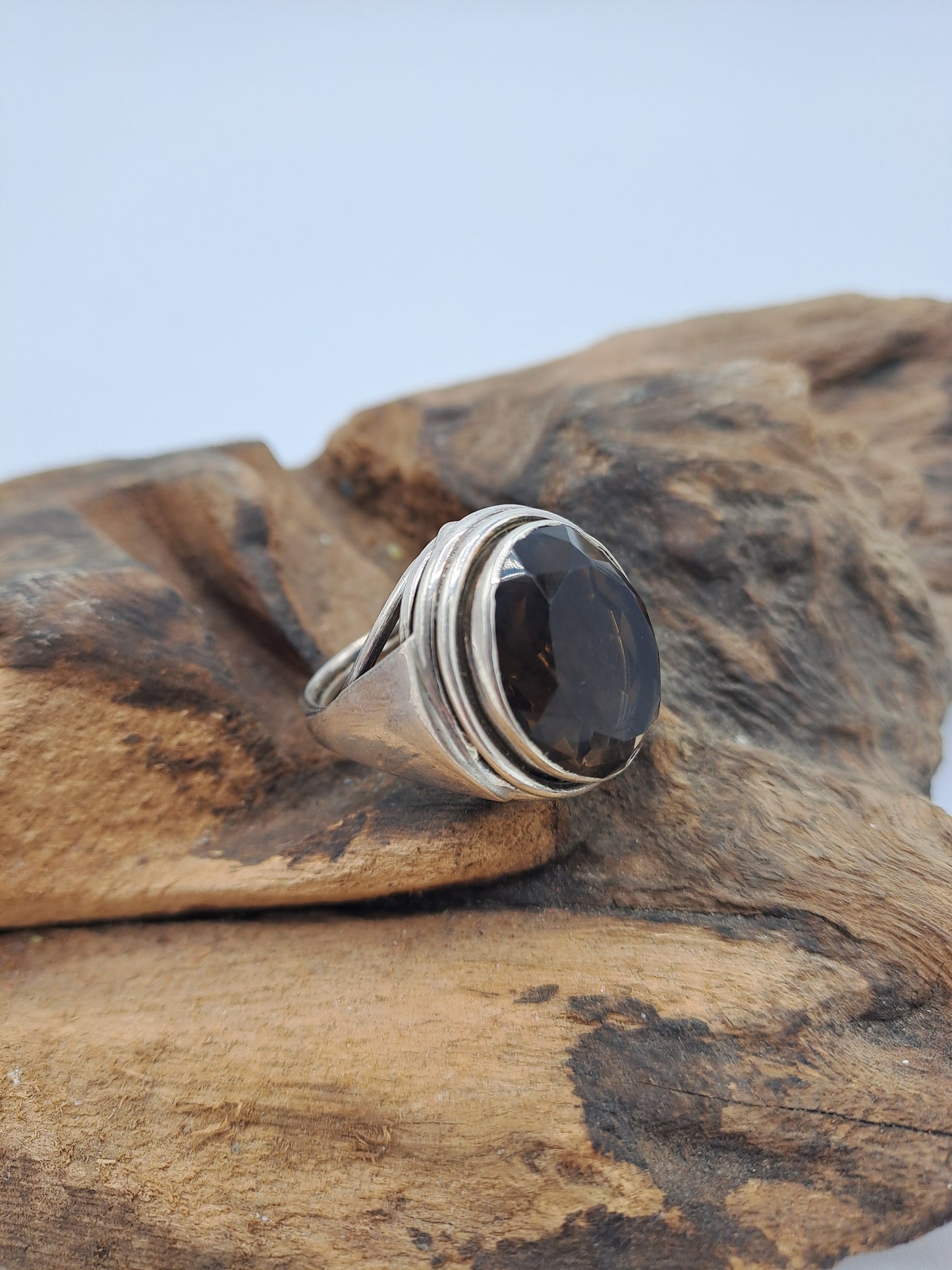 Anello con Quarzo Fumè
