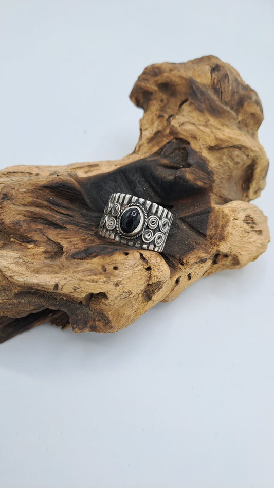Anello a fascia "Spirale"
